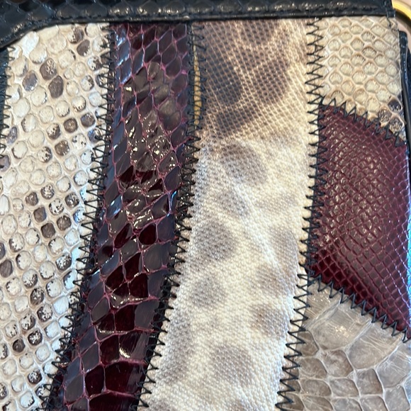 70s “Bags by Supreme” Exotic Patchwork Genuine Snakeskin/Python/Lizard Hand-Bag - Picture 6 of 16